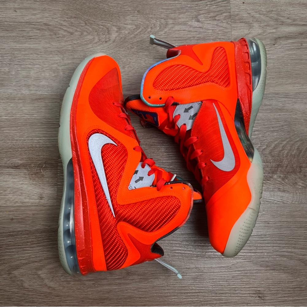 Nike LeBron 9 “Big Bang” (2022)